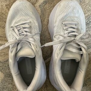 Gentley used women’s Hoka shoes